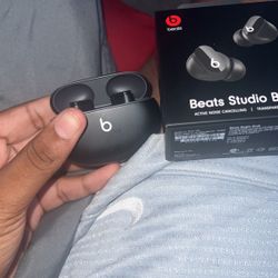 Beats Studio Buds