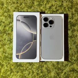 iPhone 16 Pro | 256GB | Natural Titanium | Factory Unlocked