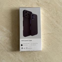 Iphone 16 Pro Carbon Fiber Case With MagSafe 