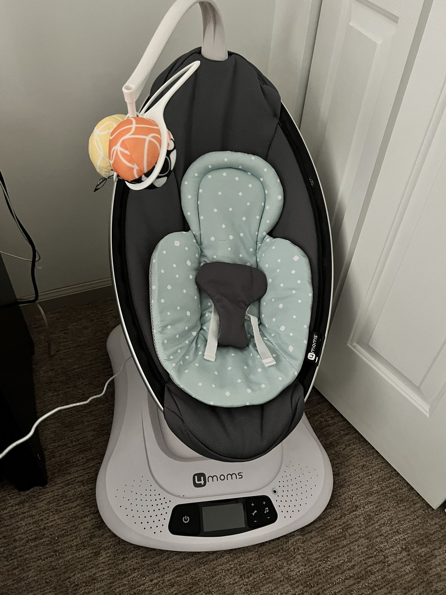 MamaRoo Baby Swing