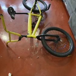 Black And Yellow Bike