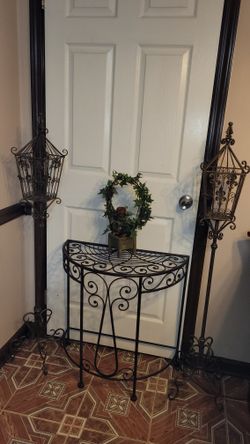 Metal Decoration Set.