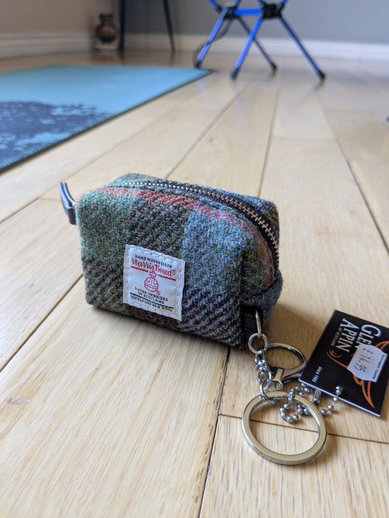 Harris Tweed Fara Keychain Pouch Scotland Handwoven 100% Pure Wool. Highland Cow Accent. 4x2. 5"