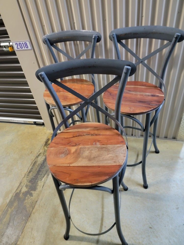 Bar Stool With Metal Backing And Wooden Seat. (3)