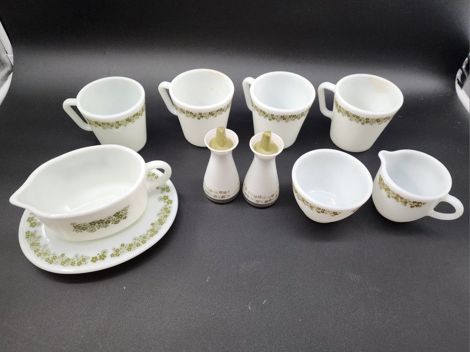 Vintage MCM Pyrex Spring Blossom Crazy Daisy Milk Glass Lot Of 10
