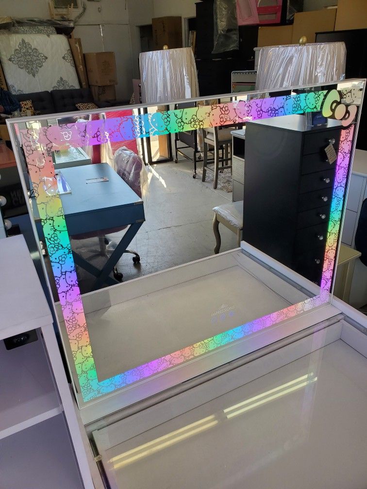 New In Box LED RGB hello Kitty Mirror