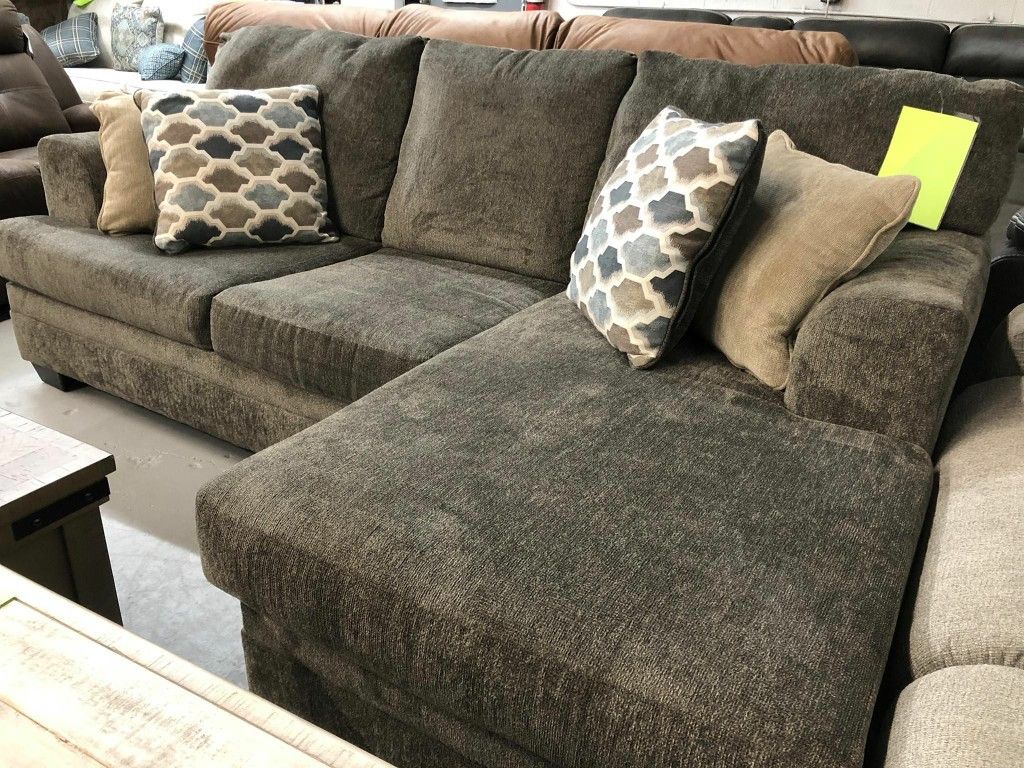 Dorsten sofa with chaise discount