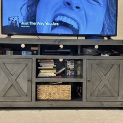 Media Console 