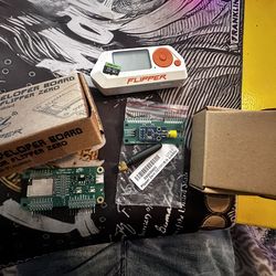 Flipper Zero + Sub-GHz & Dev Boards + 128GB MicroSD