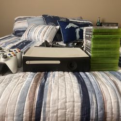120 GB Xbox 360, Games, And Controllers