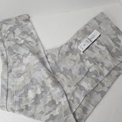 Womens 2XL (20) Time And Tru Camo Ankle Leggings 