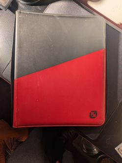 Evoretro Shield+ Toploader Binder in black and red.