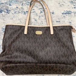 Used Micheal Kors Tote Bag purse