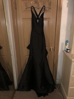 Black prom dress