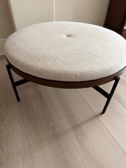 Round Upholstered Ottoman with Metal Legs
