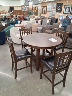 CHERRY  PUB DINING TABLE W/ 4 CHAIRS
