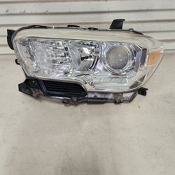 2016 To 2023 Toyota Tacoma Left Driver Side Headlight 