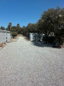Gravel 3/4 3/8 grava gold oro base fill sand