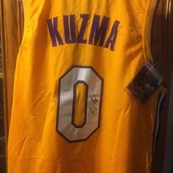Kyle Kuzma Rookie Lakers Jersey
