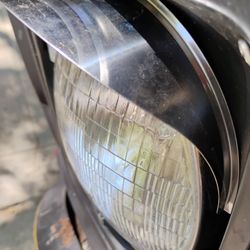 2 Headlight Eyebrows / Eyelids