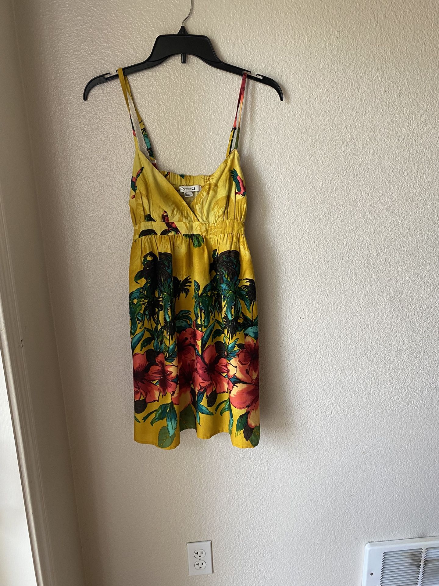 Brand new Woman’s Forever 21 brand yellow floral dress up for sale