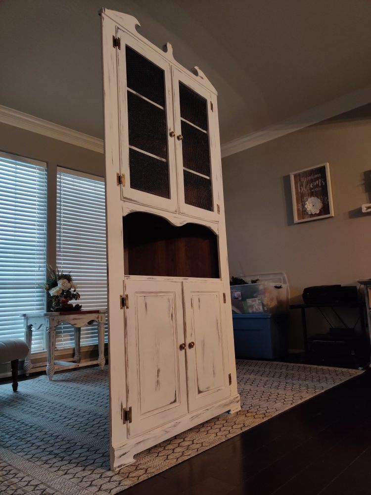 Corner cabinet (antique)