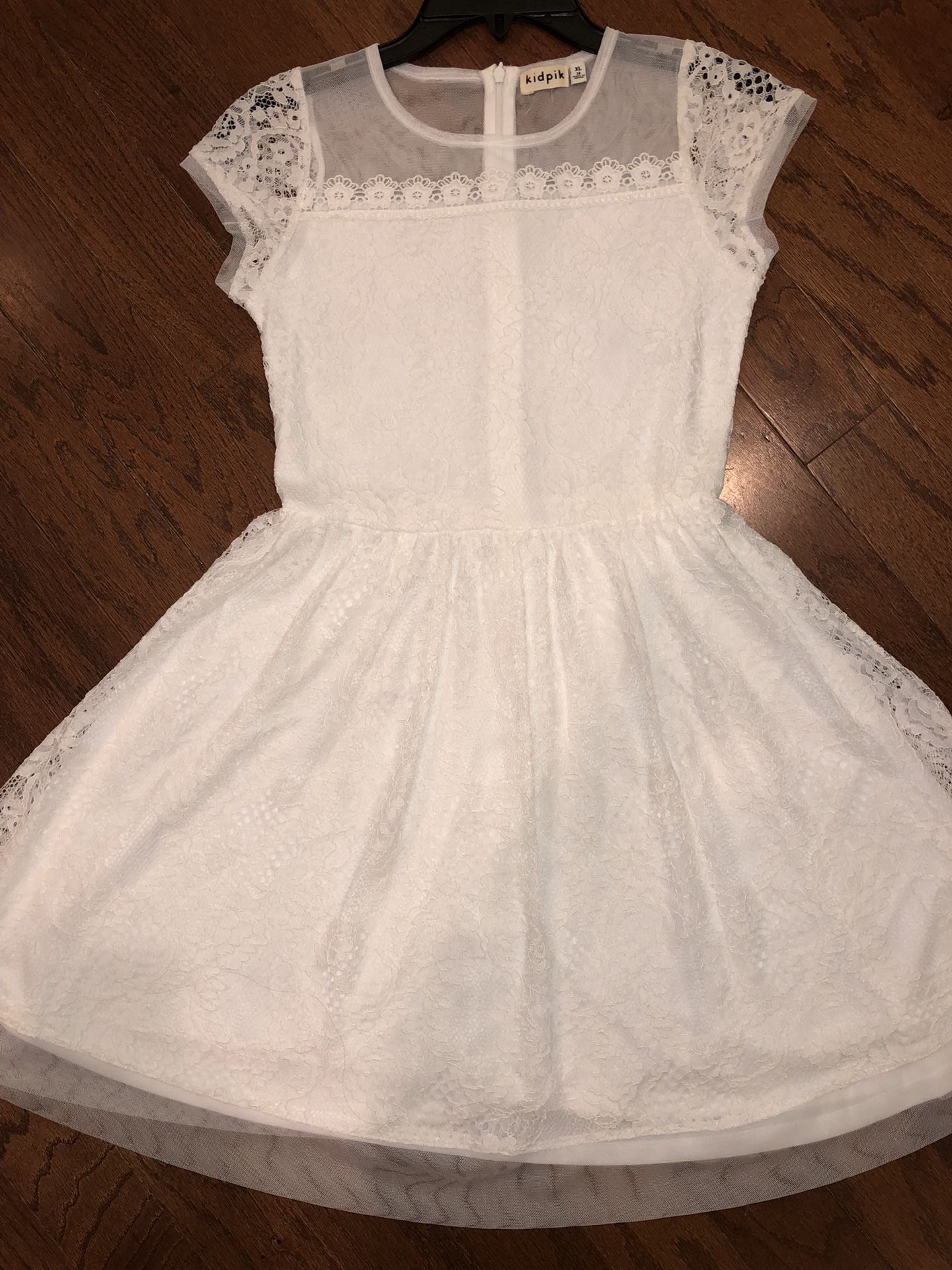 Girls sz 14 White Dress with Lace & Tulle Overlay