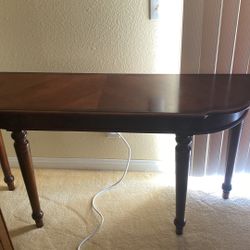 Accent/Sofa Table