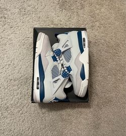 Jordan 4 “Military Blue” Size 8 DS