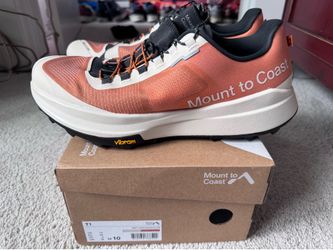 NIB - Mount to Coast Trail Running Shoes Sz 10