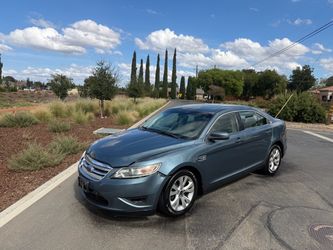 2010 Ford Taurus