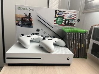 Xbox One (500 GB) + Games + 2 Controllers