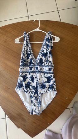 Traje de baño con falda
