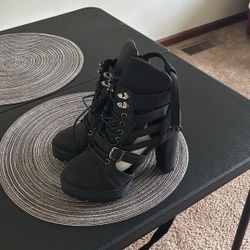 Black Boots