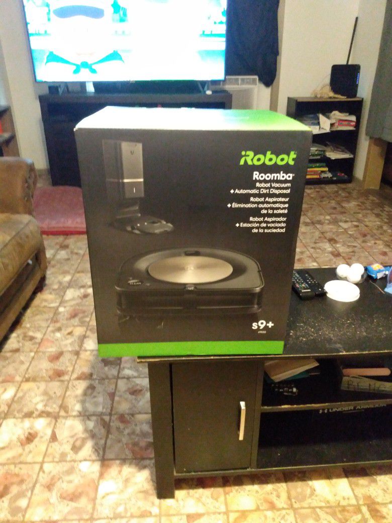 IRobot Roomba  S9+ Robotic Vacuum BRAND NEW STILL IN BOX