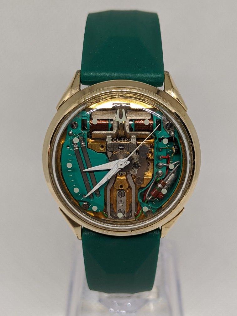 Bulova Accutron Spaceview 214 M6 10kt Gold (1966)