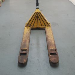 Pallet Jack 