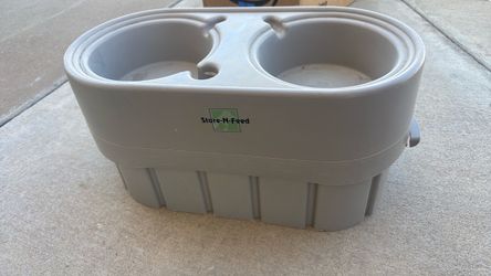 Dog bowl food storage