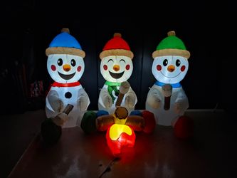 4ft Snowman XMas Inflatable $25