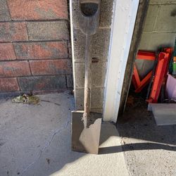 Vintage Shovel
