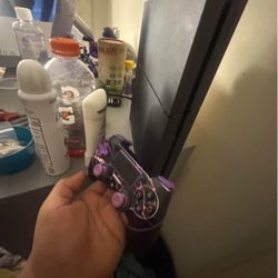 ps4 and controller 