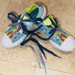 Converse Kids Size 12  Only $10
