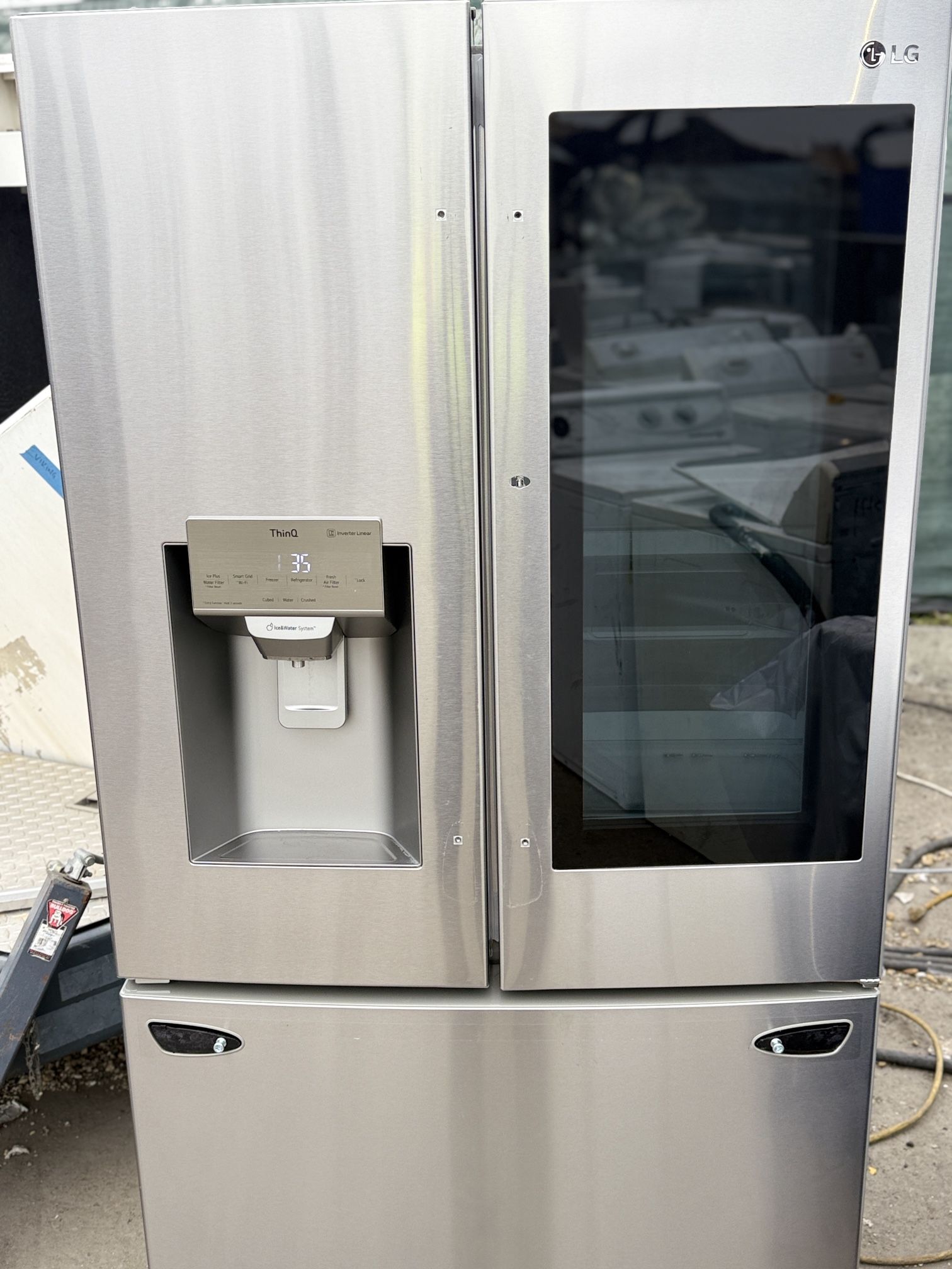 27 cu. ft. Side-By-Side LG Refrigerator