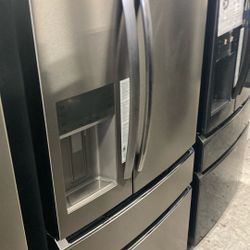 4 Door French Door Refrigerator 