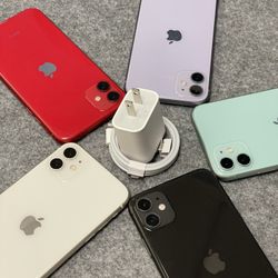 Apple iPhone 11 64 gb , sold with warranty $340