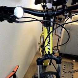 GIANT Talon 3 27.5" Mountain Bike