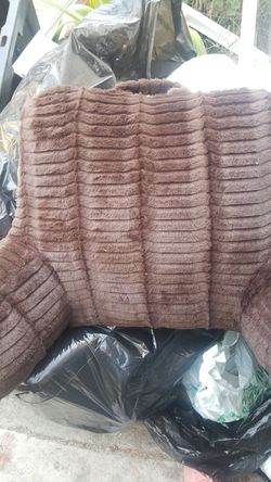 Back pillow