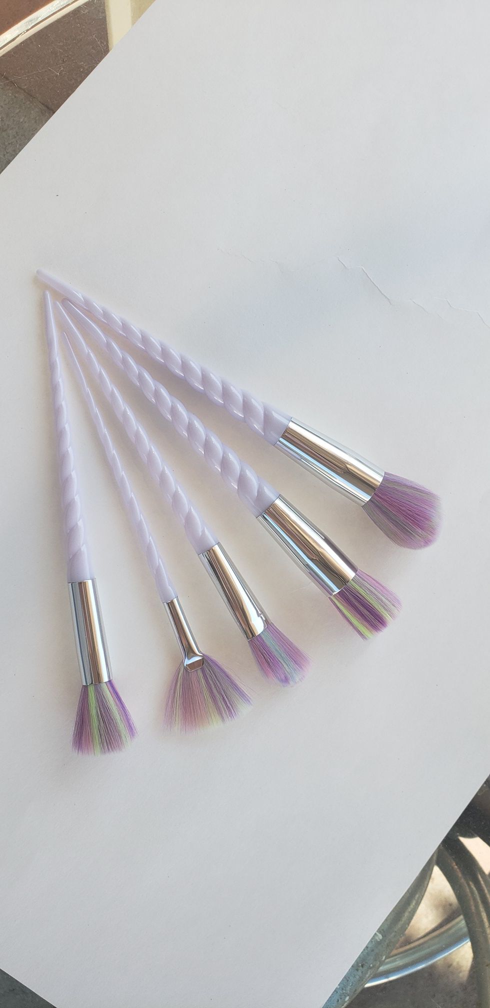 5 pcs good quality brushes. for full makeup