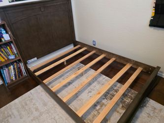 Bassett Full Size Bed Frame