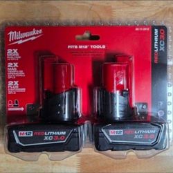 M12 2 X 3.0 Ah Batteries